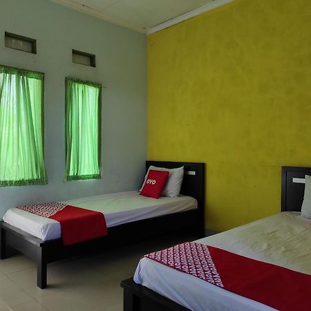Oyo 90333 Wisma Tenang Jaya Syariah マジャレンカ エクステリア 写真