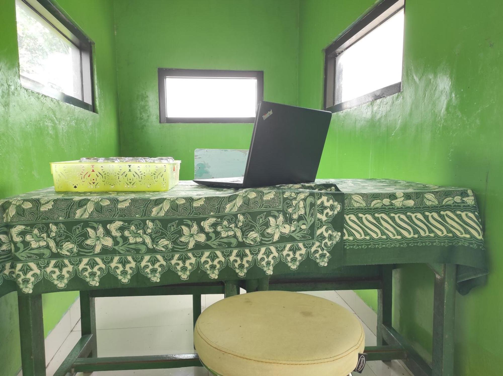 Oyo 90333 Wisma Tenang Jaya Syariah マジャレンカ エクステリア 写真